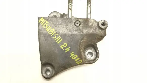 Mitsubishi Outlander Engine mounting bracket