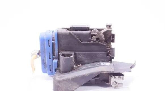 Audi 100 S4 C4 Rear door lock 8D0839015A