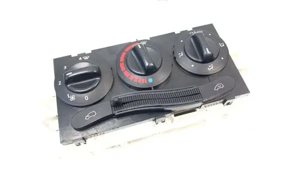 Mercedes-Benz A W168 Climate control unit 1688300385 K071798