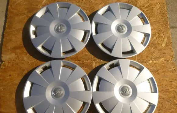 Audi A3 S3 8V R16 wheel hub/cap/trim 8V0601147C