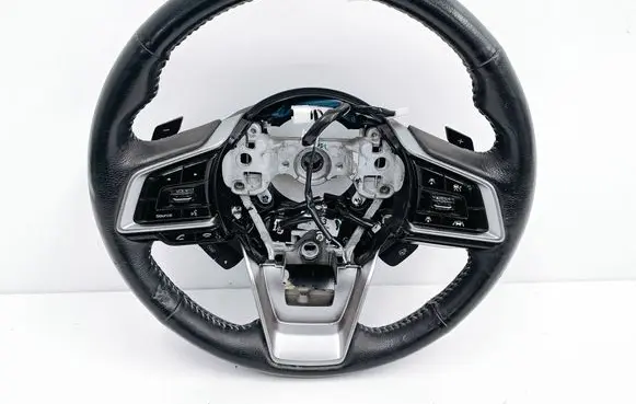 Subaru Outback (BS) Steering wheel 