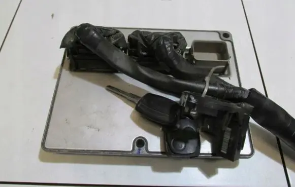 Ford Focus C-MAX Wing mirror control module 4M5112A650MA