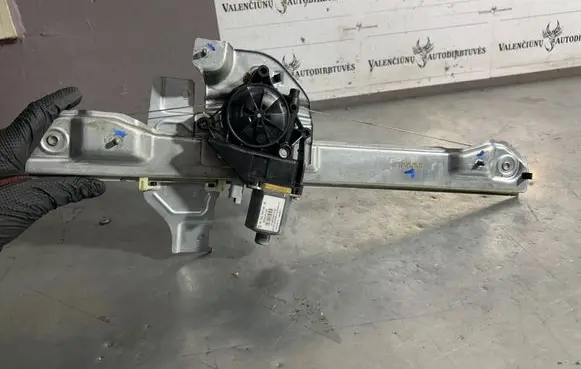 Peugeot 2008 I Front door electric window regulator 9674254380 20130201 0130822702
