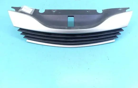 Renault Laguna II Front bumper upper radiator grill 8200012581 IMPRK1180099