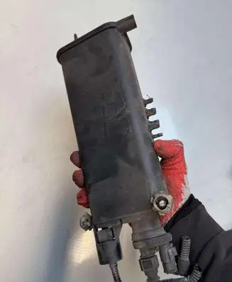 Peugeot 307 Active carbon filter fuel vapour canister 8086597