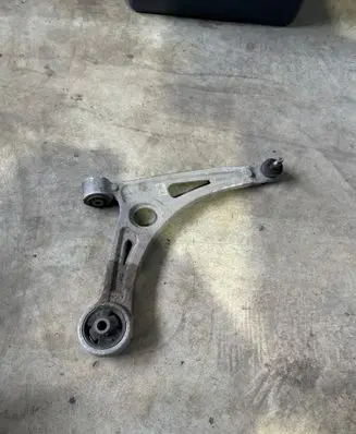 Hyundai Ioniq Front lower control arm/wishbone A6082MF