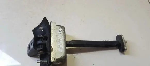 Ford Focus Front door check strap stopper 3m51r23500ag 3m51-r23500ag