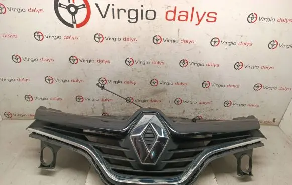 Renault Captur Front bumper upper radiator grill