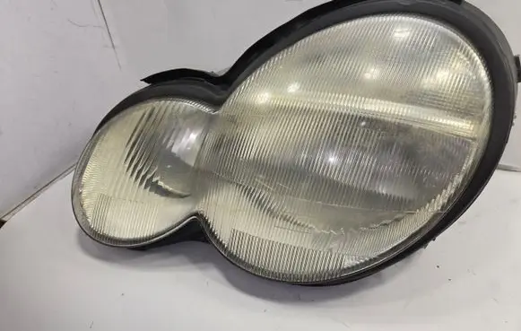 Mercedes-Benz C W203 Headlight/headlamp 2038200161 15084500