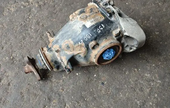 BMW 3 F30 F35 F31 Rear differential 7544873 754487304 E21912