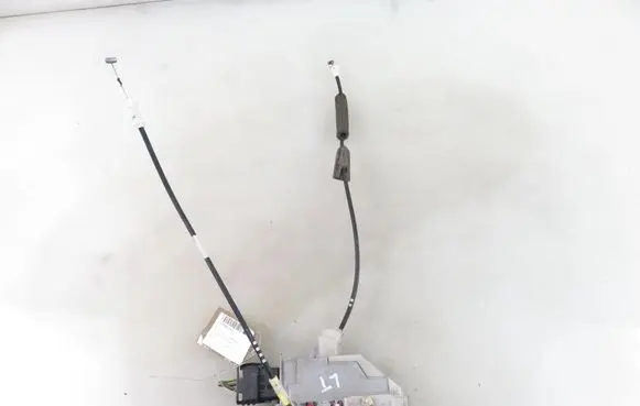 Peugeot 508 Rear door lock 851926