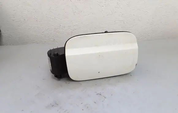 Mercedes-Benz C W204 Fuel tank cap A2046300067 05939001
