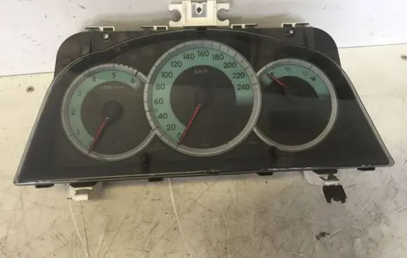 Toyota Corolla Verso E121 Speedometer (instrument cluster) 838000F091