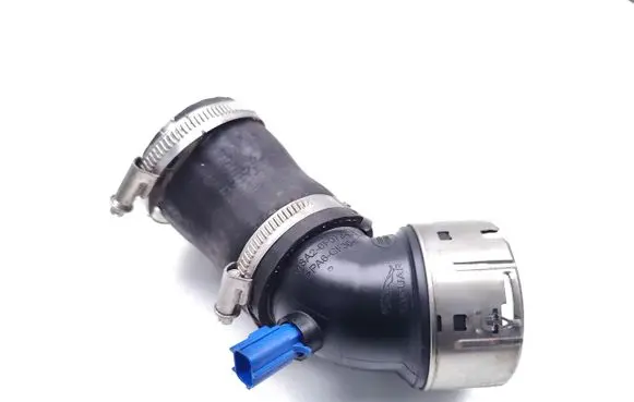 Land Rover Range Rover Velar Engine coolant pipe/hose M8A2-6F073-BA