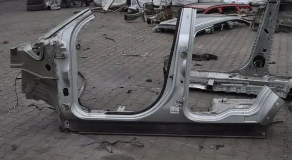Ford Explorer V Side car body part 
