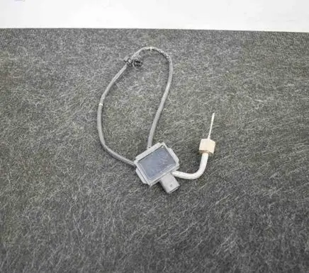 Mercedes-Benz GLA W156 X156 Oil temperature sensor 068070380