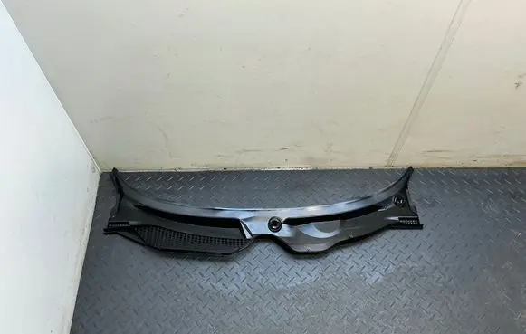 BMW Z4 E85 E86 Wiper trim 7017022 74850610
