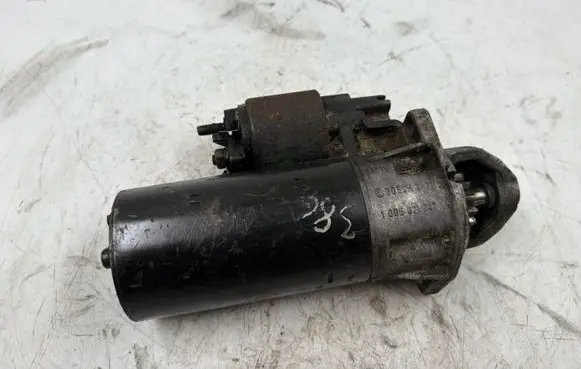 BMW 3 E36 Starter motor 1005821747