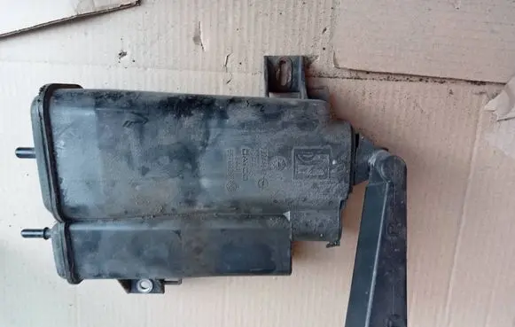 Opel Corsa D Active carbon filter fuel vapour canister 13244642