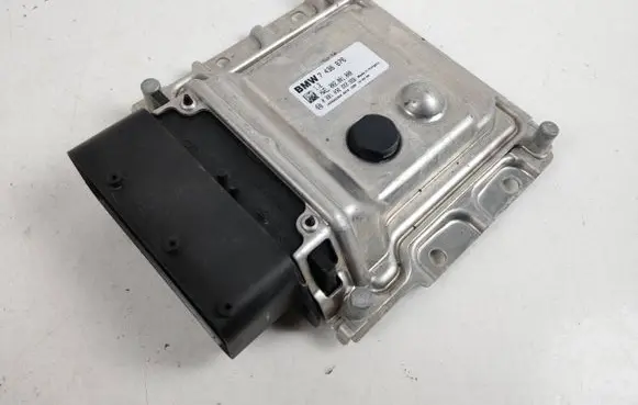 BMW X6 F16 Adblue control unit 7436676 0281032222