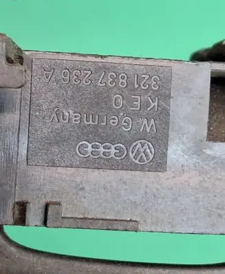 Volkswagen Golf II Front door interior handle 321837236a