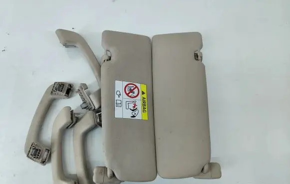 BMW 5 F10 F11 A set of handles for the ceiling 06922613 06832413 07932513