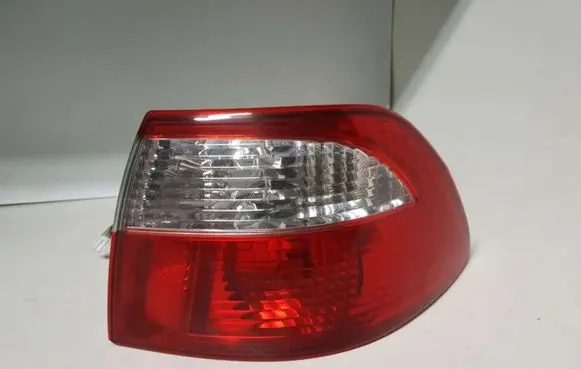 Mazda 626 Rear/tail lights 22061919