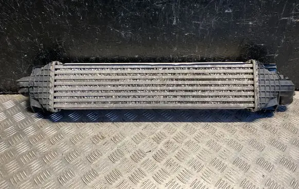 Ford Focus C-MAX Intercooler radiator 3M5H9L440AD