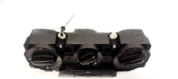 Skoda Octavia Mk2 (1Z) Climate control unit 1Z0820047K 5HB00886410