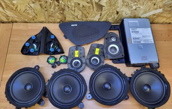 Volvo S60 Audio system kit 