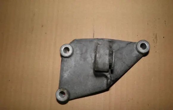 Citroen Jumper Engine mounting bracket 9614183080