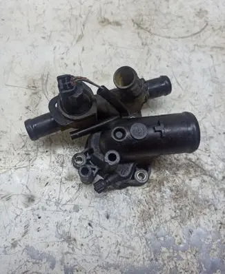 Renault Scenic II - Grand scenic II Thermostat/thermostat housing