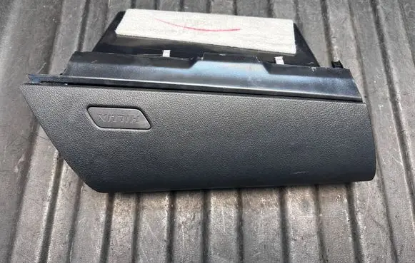 Toyota Hilux VIII Glove box 55041KK160 55437KK030 55041KK010