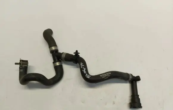 Volvo XC90 Engine coolant pipe/hose 31368145