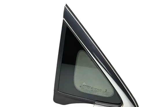 Chrysler Pacifica Front triangle window/glass 68227746AE 1121171001