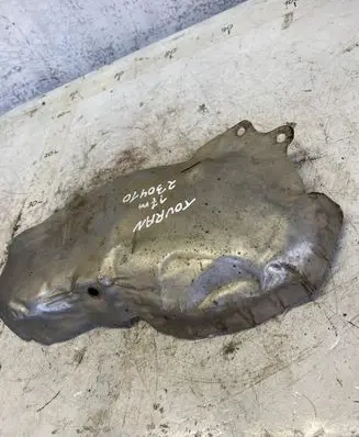 Volkswagen Touran III Exhaust heat shield