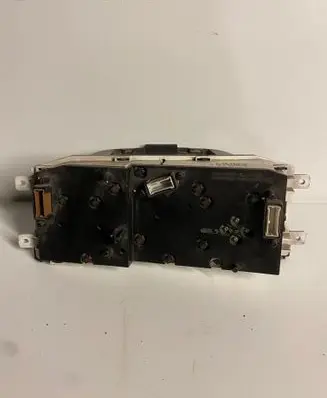 Nissan X-Trail T30 Speedometer (instrument cluster)