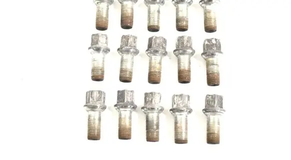 Mercedes-Benz Sprinter W906 Nuts/bolts 