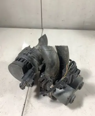 Audi A6 S6 C6 4F Coolant heater control valve 039023007