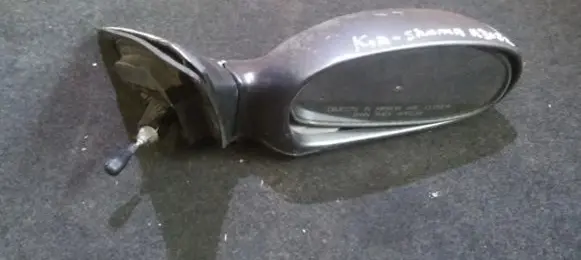KIA Shuma Front door electric wing mirror e13010133