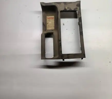 Other center console (tunnel) element