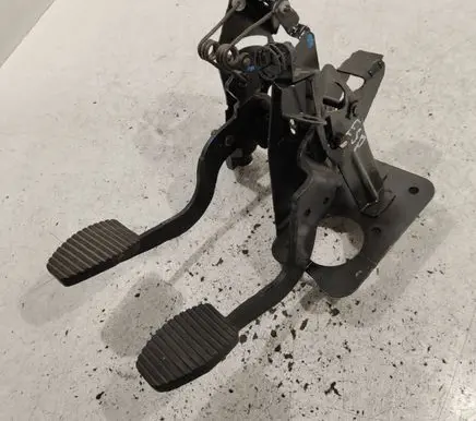 Renault Espace - Grand espace IV Pedal assembly 8200139603