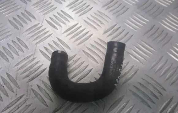 Volvo V70 Engine coolant pipe/hose