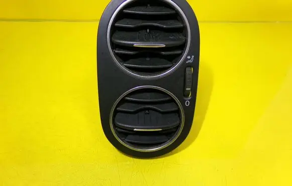 Volkswagen Golf Plus Dashboard side air vent grill/cover trim 5M0819709