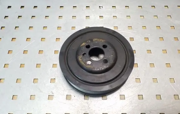 Audi A4 S4 B7 8E 8H Crankshaft pulley 03G105243
