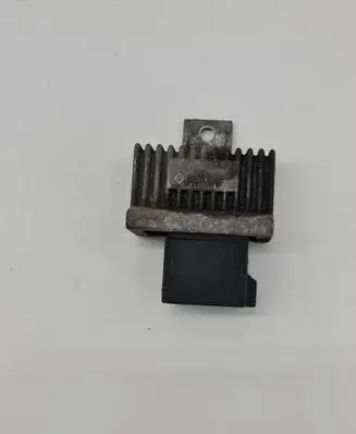 Renault Clio III Glow plug pre-heat relay 7700115078 BED1712