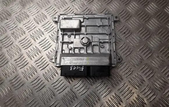 Mercedes-Benz CLA C118 X118 Engine control unit/module A2829003300