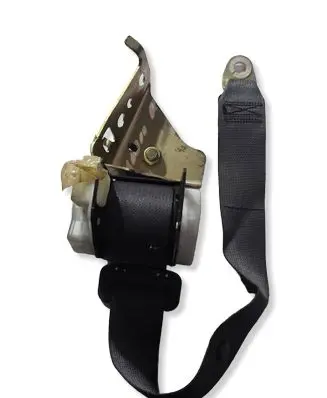 Toyota Corolla E120 E130 Rear seatbelt 040859