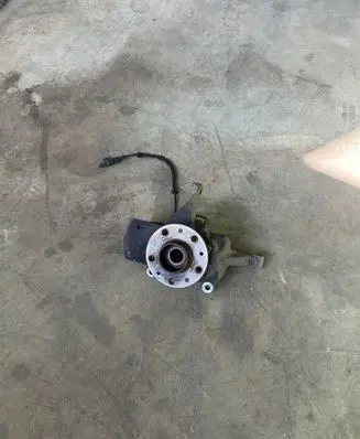 Opel Vivaro Front wheel hub 93866696