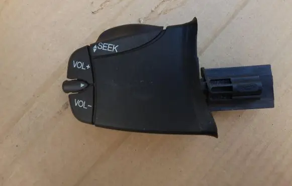Ford Mondeo Mk III Multifunctional control switch/knob 